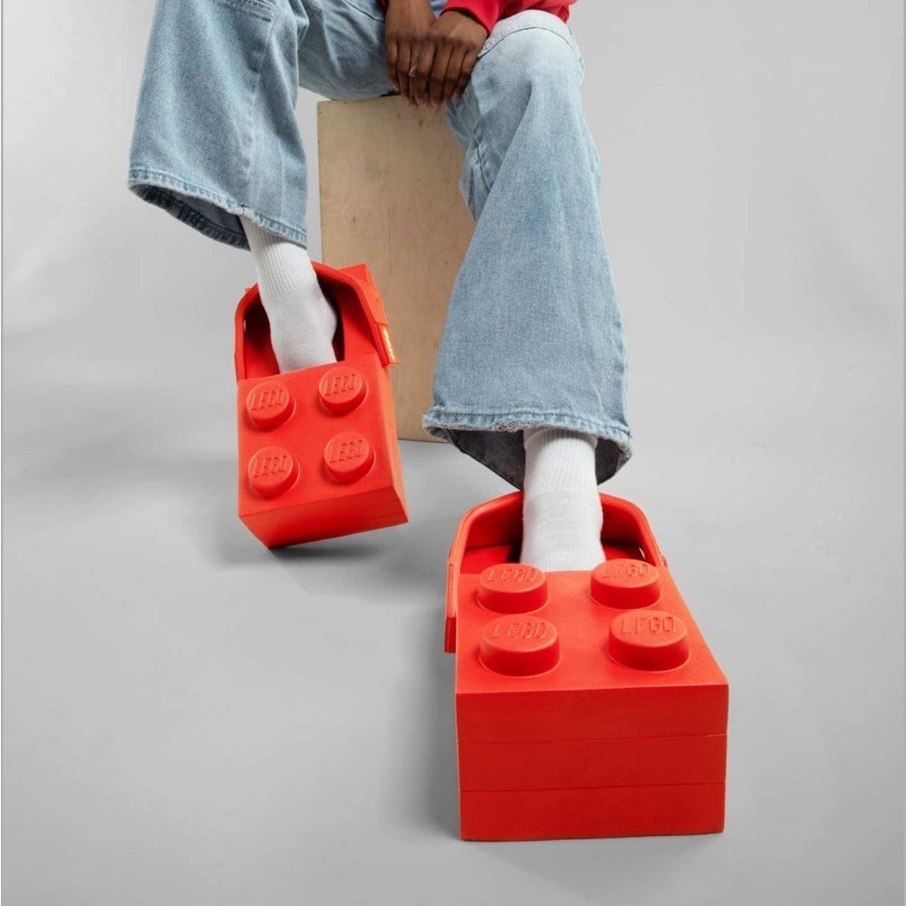 Crocs LEGO 🔥
BRAND NEW - Picture 13 of 15